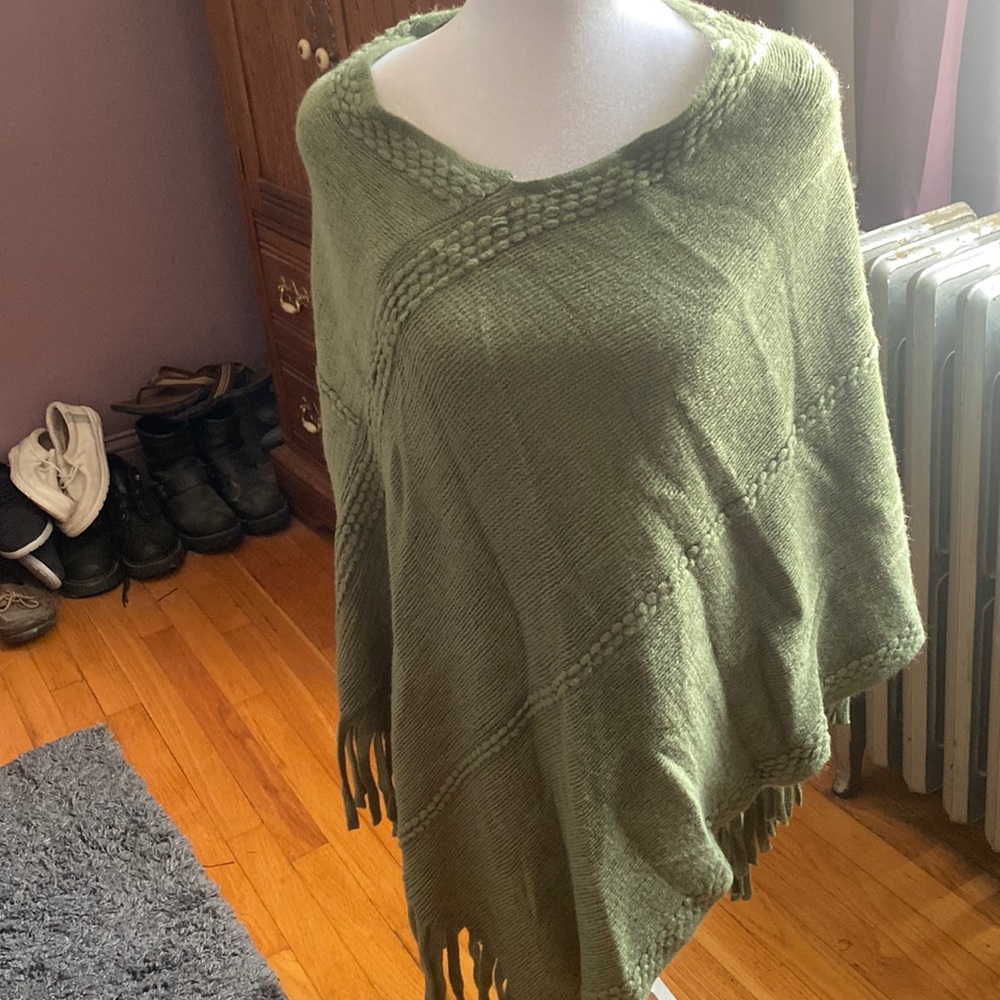 Styline poncho. One size. acrylic